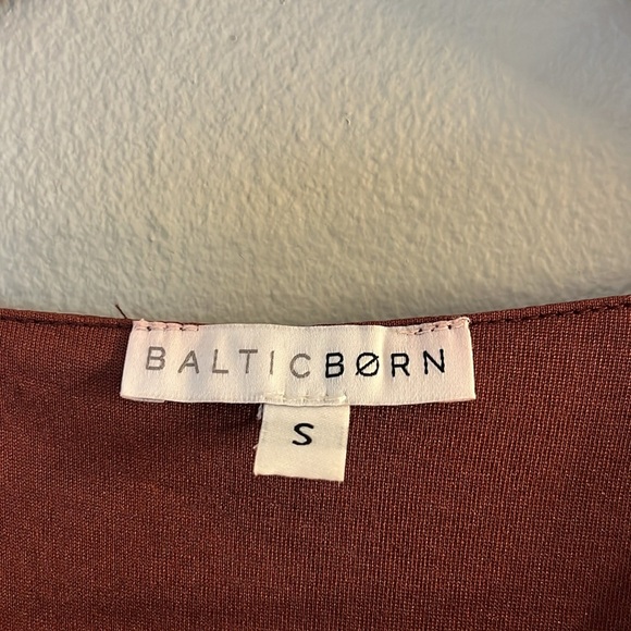 Baltic Born Krystal Satin Wrap Gown in Dark Clove Size Small - Picture 4 of 5